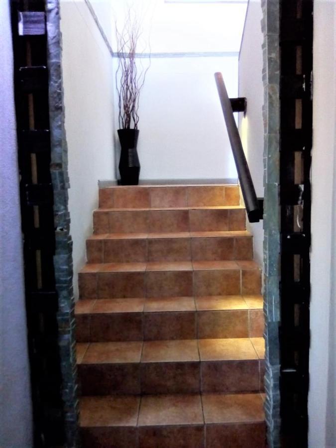 Bread And Barrel Guesthouse Bellville Kapsztad Zewnętrze zdjęcie